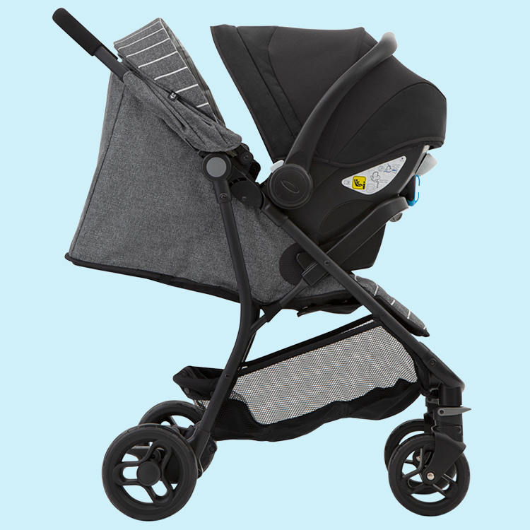Graco SnugEssentials i-Size infant car seat attached to Breaze Lite 2