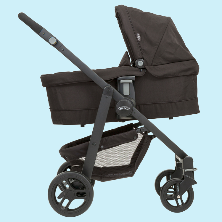 Graco® Evo® luxury carrycot connected to Graco® Evo® XT pushchair