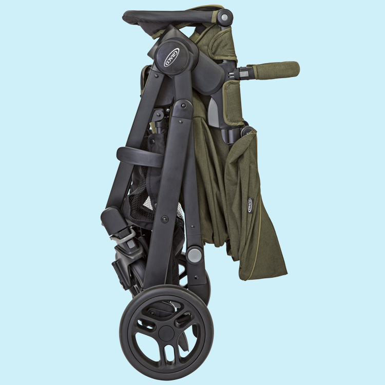 Passeggino Graco Evo chiuso in modo compatto