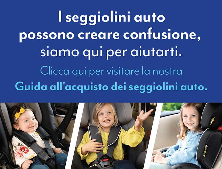 3 bambini seduti felicemente in 3 posti auto diversi. Fare clic per scoprire la guida all'acquisto del seggiolino auto Graco.